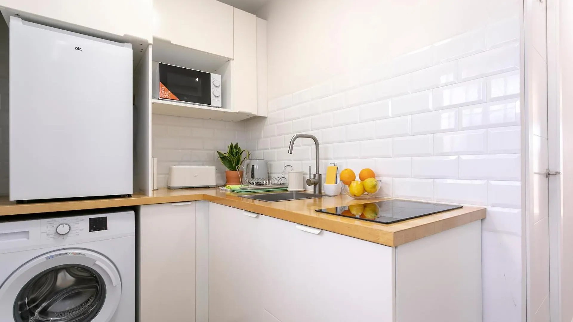 Sunstay Cruz Loft Torremolinos Spain